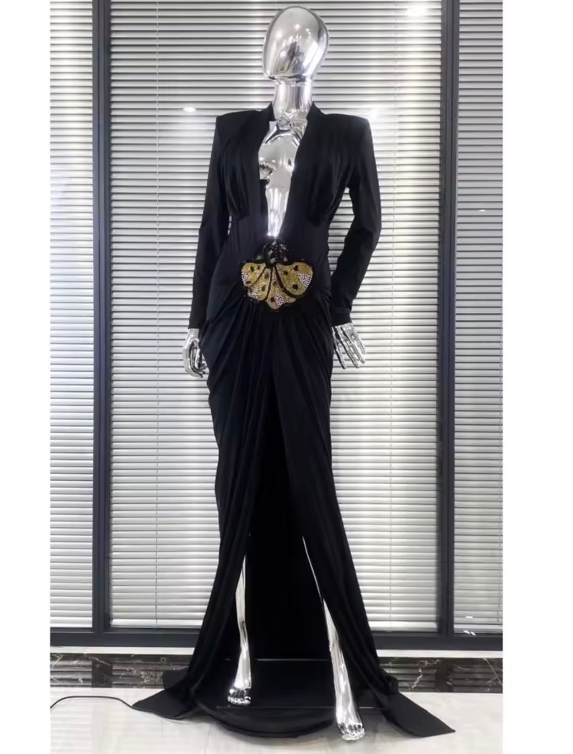 Elegant Enchantment: The Ultimate Statement Dress